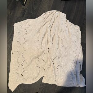 Goodnight Macaroon Cream Knit Poncho